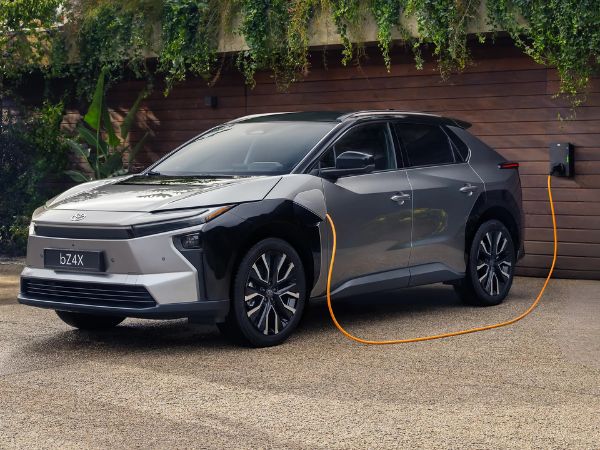 Toyota Eléctrico, bZ4X , SUV, carro