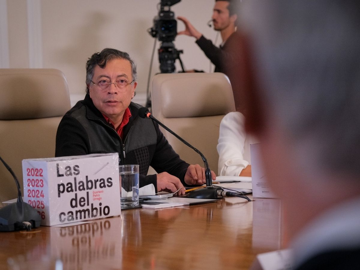 Juzgado de Medellín ordena a Petro no usar su cuenta de X para apoyar a Cepeda