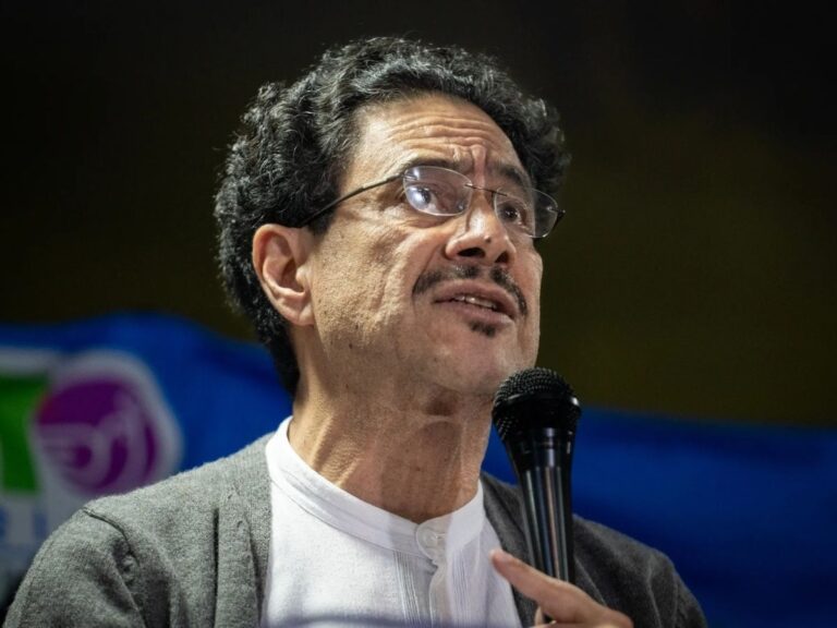 Iván Cepeda saca excusas para faltar a la investidura del nuevo presidente