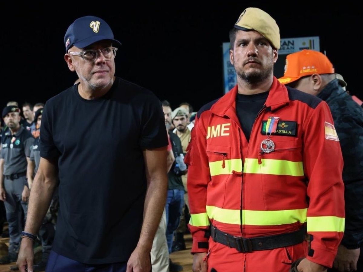 Aumentan a casi 3.000 los muertos por los terremotos en Venezuela