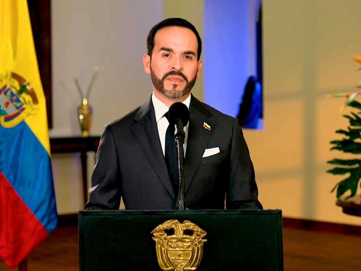 "El que toque un peso se las verá conmigo": el duro ultimátum de De la Espriella a los corruptos tras el terremoto