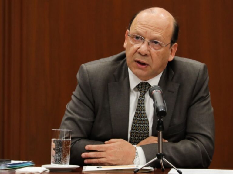Germán Ávila renuncia a Hacienda y deja una deuda pública en niveles históricos: 60,6 % del PIB